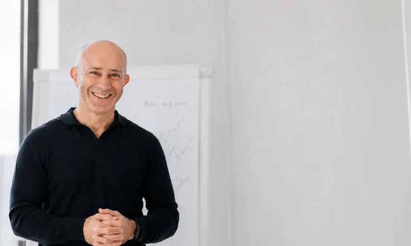 Stephen Sacks in conversation with a client